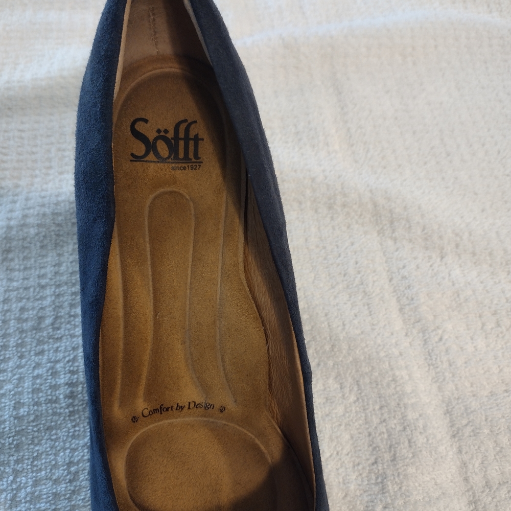 Sofft Madina Navy Suede 3 Inch Heels - Picture 9 of 11